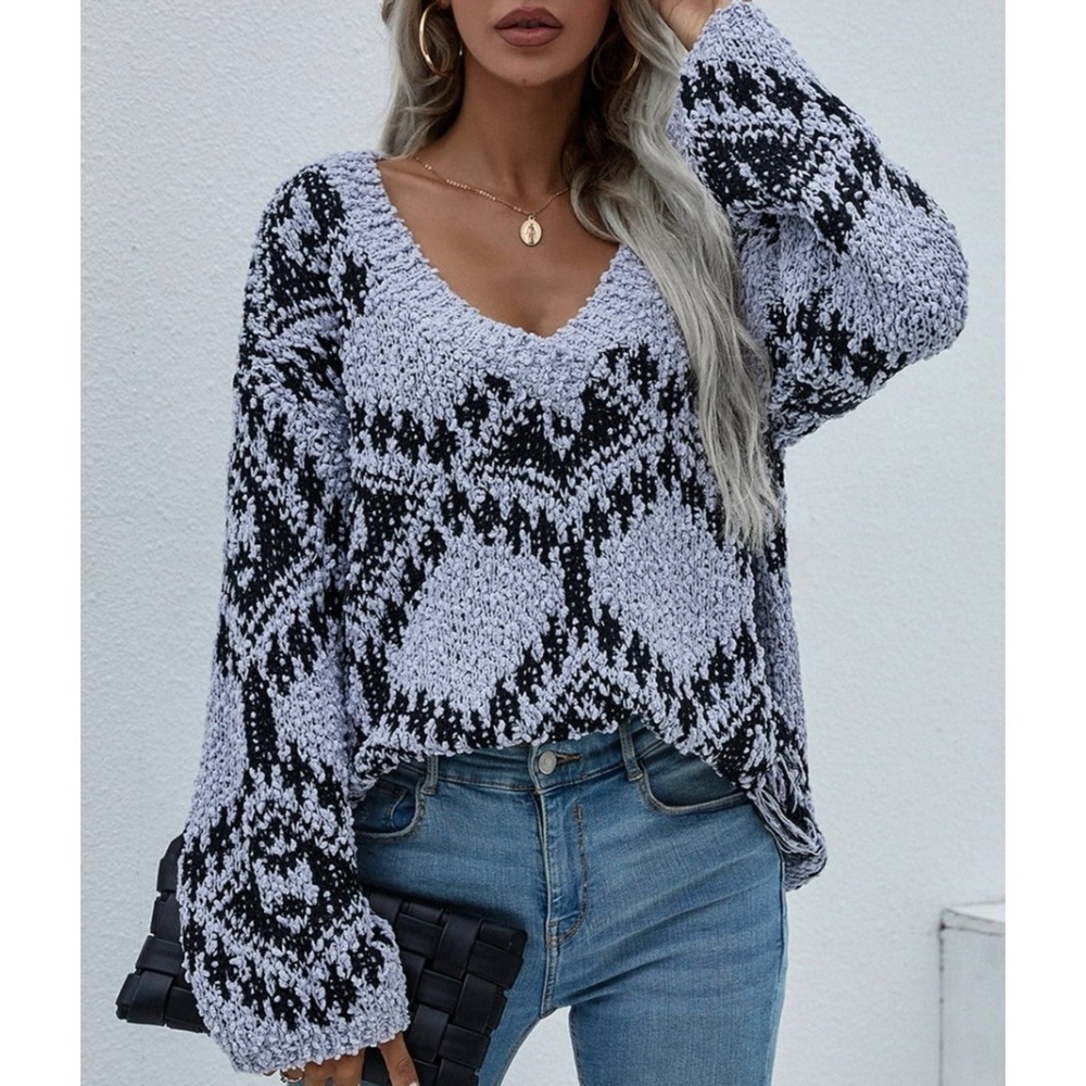 Black & Mauve/Grey Geometric Sweater
